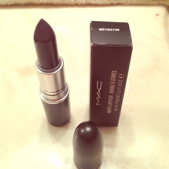 Mac instigator lipstick