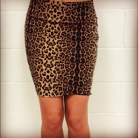 Sexy skirt!
