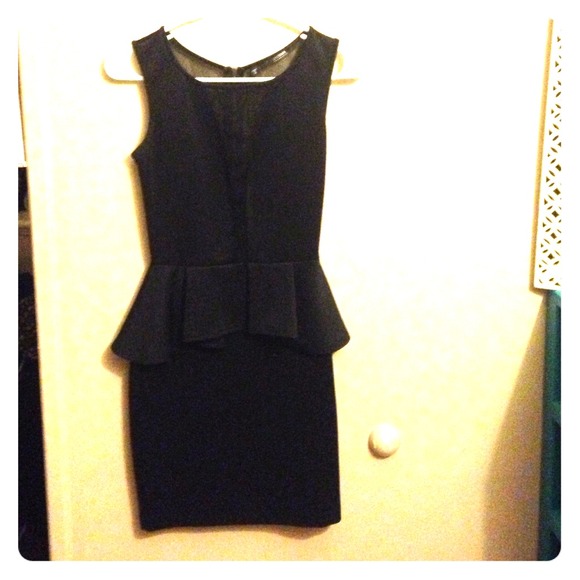XS Guess bodycon black peplum mini dress WORN ONCE
