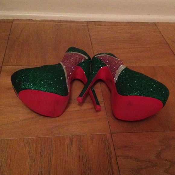 "AKA" custom heels - Picture 4 of 4