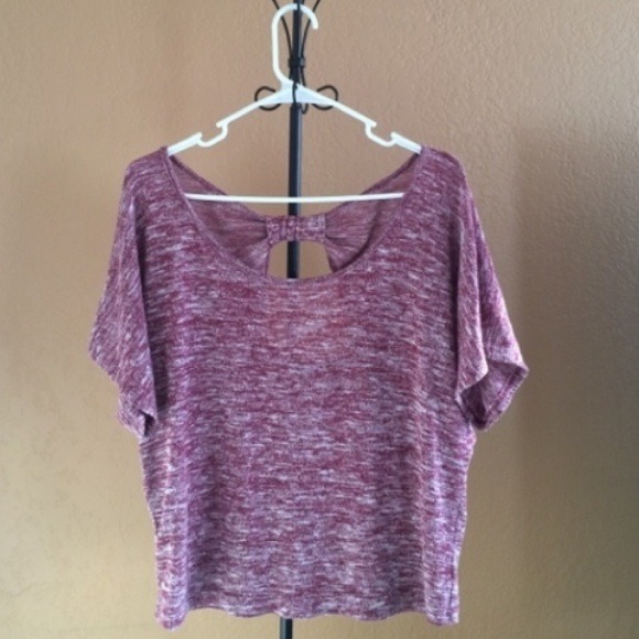 Maroon & White Open Back Loose Top!