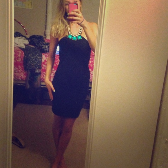 Bodycon black cocktail dress