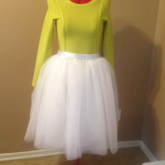 Tutu - Picture 2 of 2