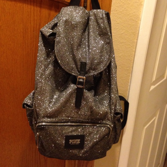 Silver glitter PINK backpack.👌 for back to school