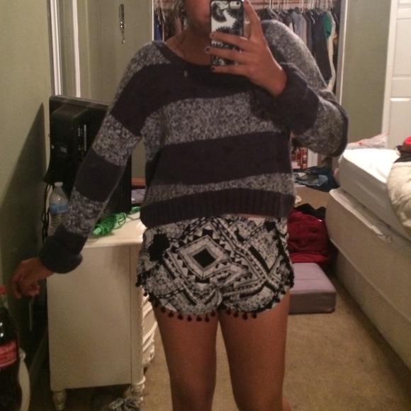 Striped grey cropped sweater