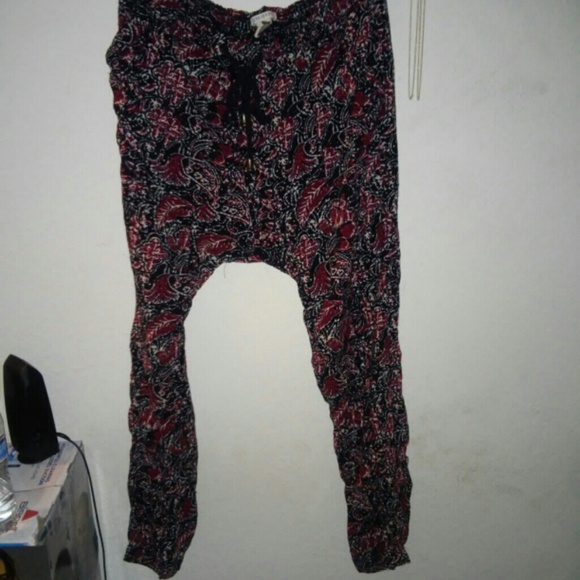 Drop crotch pants!