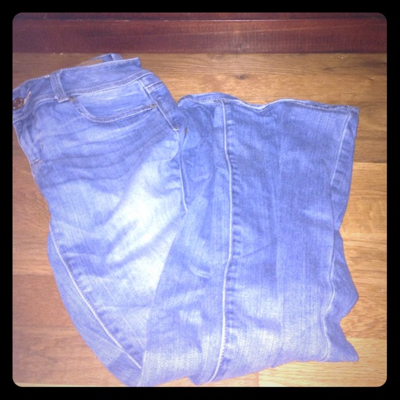 Slim bootcut, size 4 American eagle jeans - Picture 1 of 3