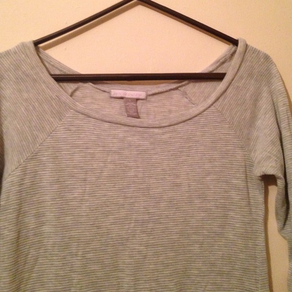 loose fitting crop top - Picture 4 of 4