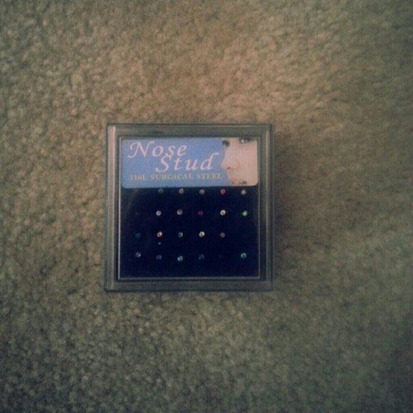 Nose ring stud set