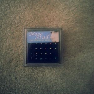 Nose ring stud set