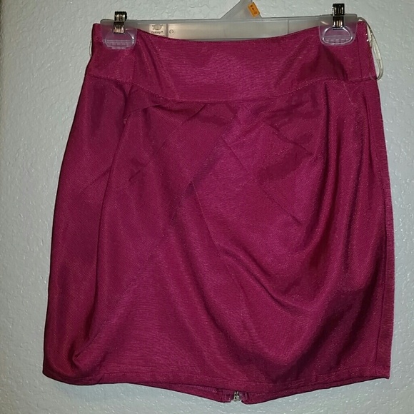 Forever 21 Dresses & Skirts - Fushia skirt