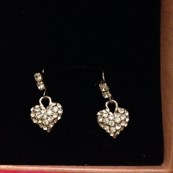 Rhinestone heart shaped earrings