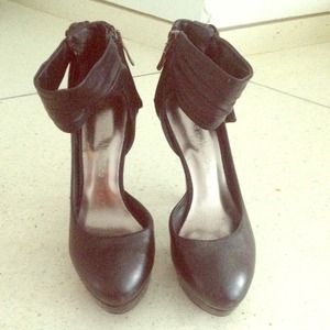 Guess Marciano heels