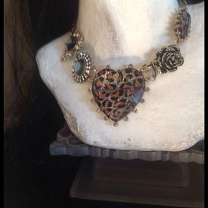 Betsy Johnson Authentic Rare Necklace NWOT