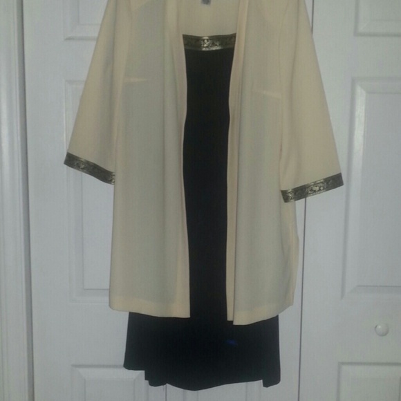 **HOLD**Reduced!! Dana Kay 2 Pc. Dress Set