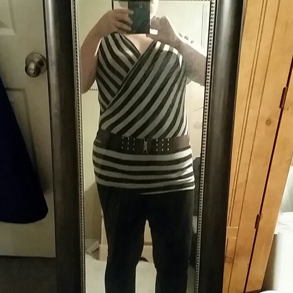 Cute brown top