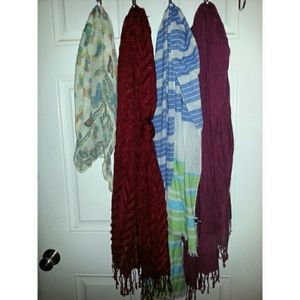 LOT of scarfs