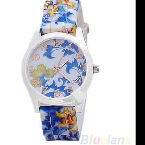 JUST ARRIVeD!! NWOT Blue Flower Watch, So Cute!💓