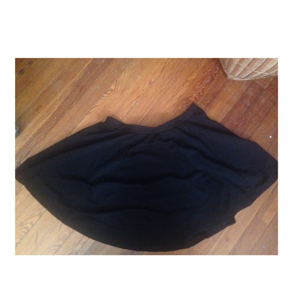 Black Circle skirt