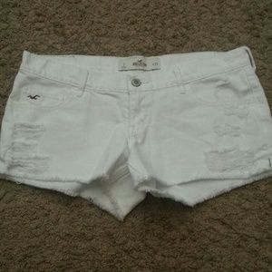 White hollister shorts
