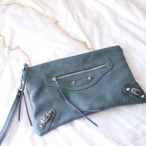 Clutch style purse
