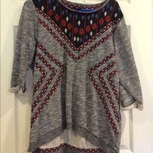 ⭐️⭐️⭐️⭐️ H&m embroidered marked grey sweatshirt