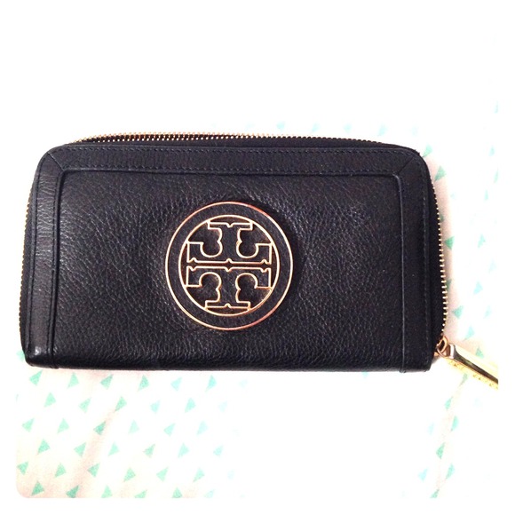 *Reserved*   Tory Burch wallet