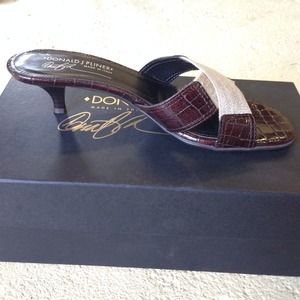 Donald J Pliner High Heels (Virgin/Walnut)