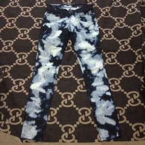 Bleach Washed bebe Skinny Jeans