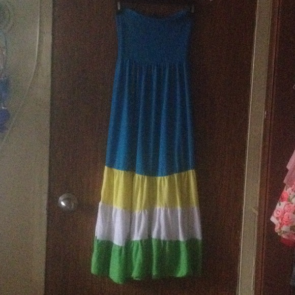 Strapless dress
