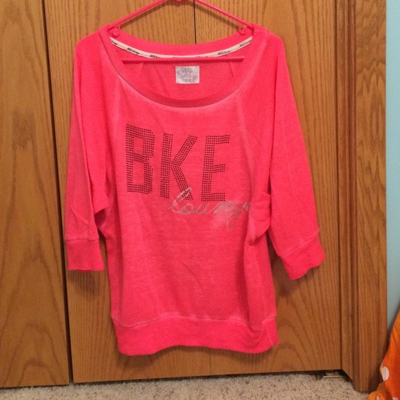Buckle light crew neck
