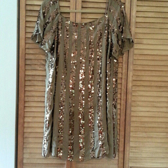 ☆Host pick☆ Laundry NWT silk sequin dress size L