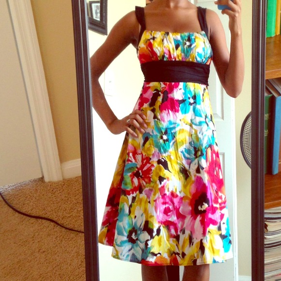 B.Smart  Dresses & Skirts - Floral Dress🌸