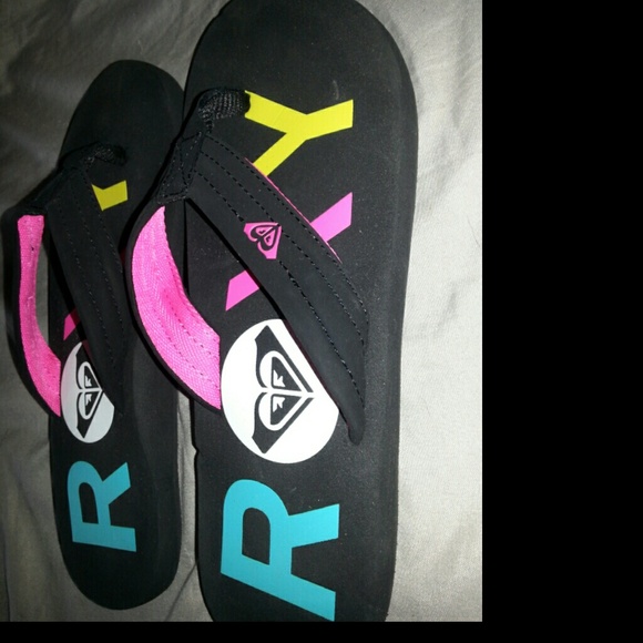 Roxy flip flops