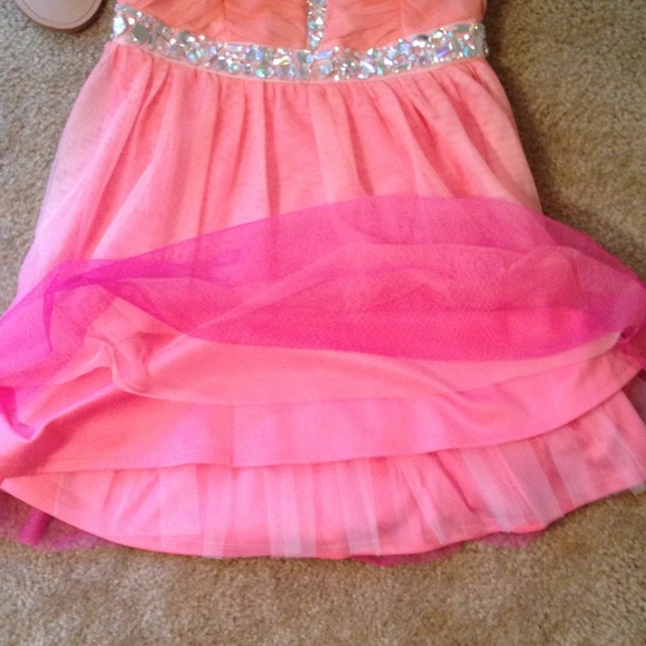 Homecoming/Prom Dress - Picture 4 of 4