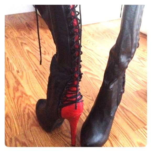 👢SEXY👢Tall corset boots!! NWOT