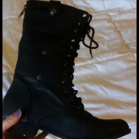 More pics of combat boots