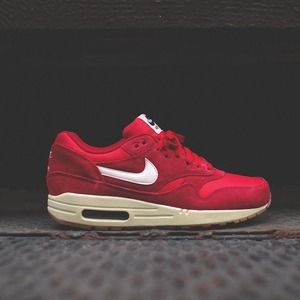 Nike Air max 1 "essential" pack size 9
