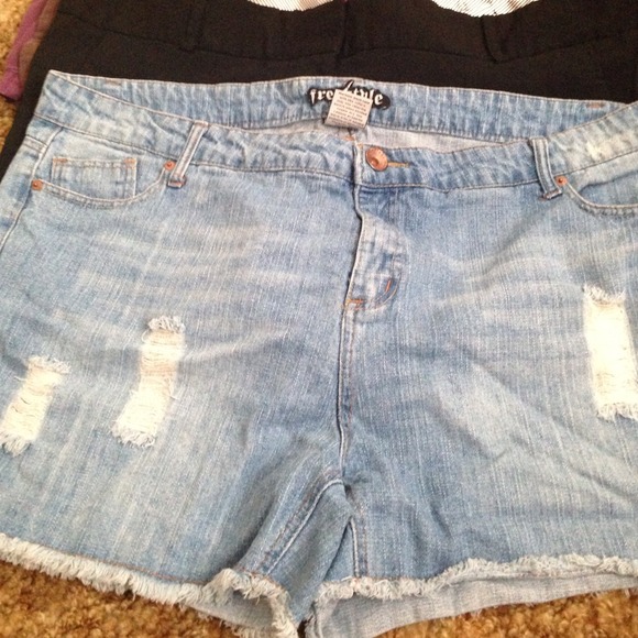 End of summer sale short's - Picture 2 of 4