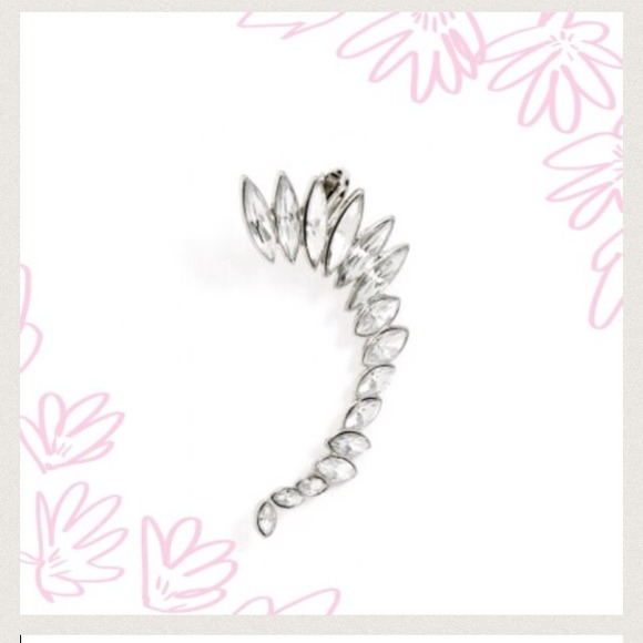 Ear cuff