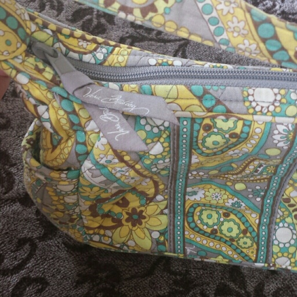 **SOLD ON MERCARI** Vera Bradley handbag - Picture 2 of 4