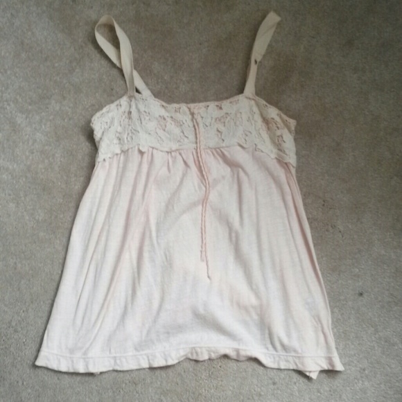 Lace tank - Picture 1 of 1