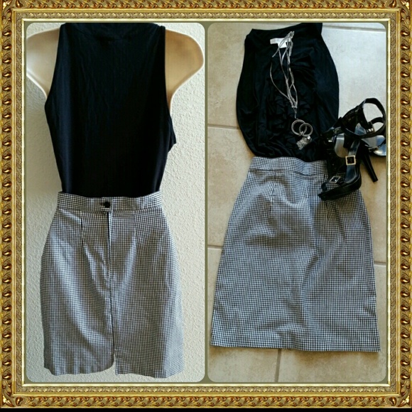 B'way Jrs. Dresses & Skirts - DONATED🎉HP🎊Hi-Waisted checked pencil skirt
