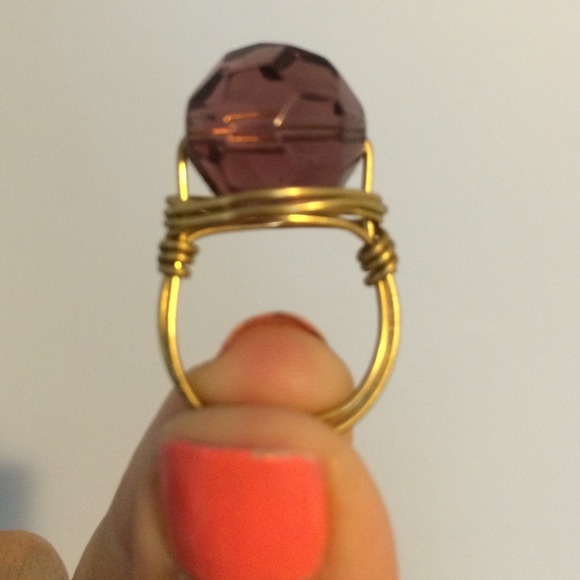 ⛔️SOLD IN BUNDLE⛔️Purple crystal statement ring - Picture 4 of 4