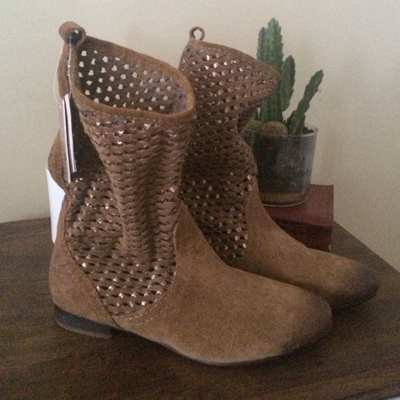 Zara | Shoes | Zara Woven Authentic Leather Boots | Poshmark