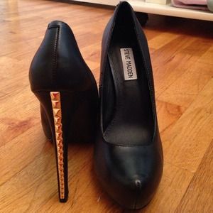 Steve Madden heels, only worn once. ❌SOLD❌