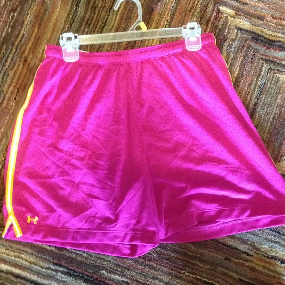 UA heat gear shorts