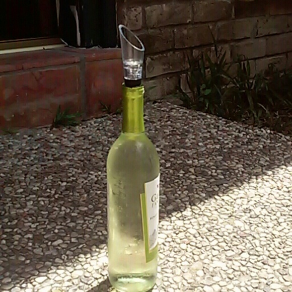 Wine aerater
