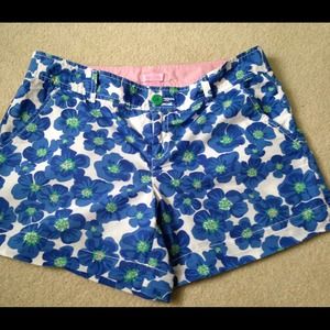 Lilly Pulitzer Callahan shorts Size 8!!GREAT PRICE