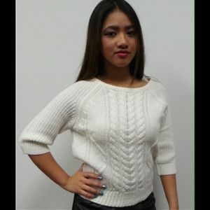 Creme Color Sweater (New without Tags)